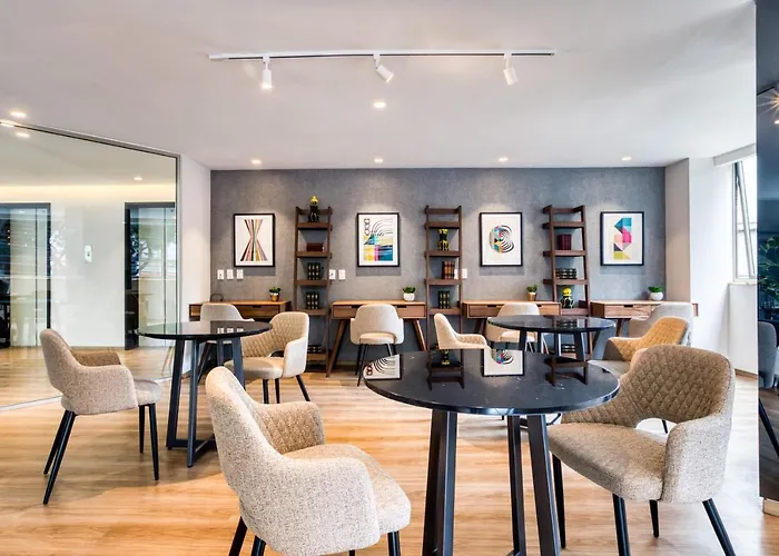 Uliv Polanco Aparthotel 4*