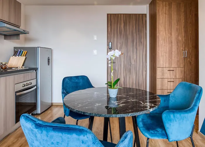 Uliv Polanco Aparthotel 4*